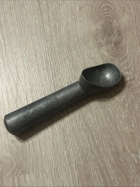 Zeroll Vintage 7in #4 Metal Ice Cream Scoop Authentic Vintage Zeroll